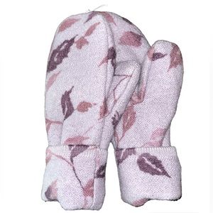 NWOT Purple Patterned Mittens